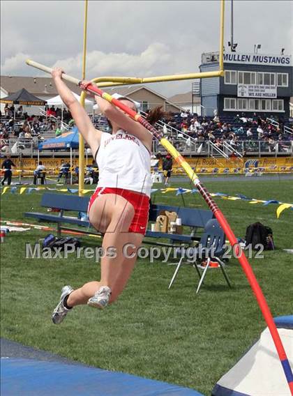 Thumbnail 3 in Mullen Runner's Roost Invitational (Girls Pole Vault) photogallery.