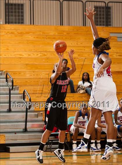 Thumbnail 2 in MacArthur vs Duncanville (McDonald's Texas Invitational) photogallery.