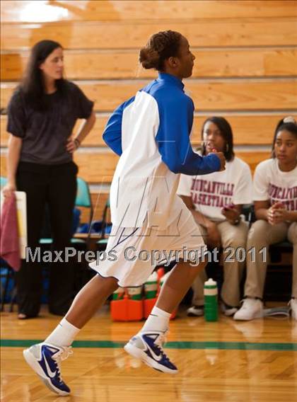 Thumbnail 1 in MacArthur vs Duncanville (McDonald's Texas Invitational) photogallery.