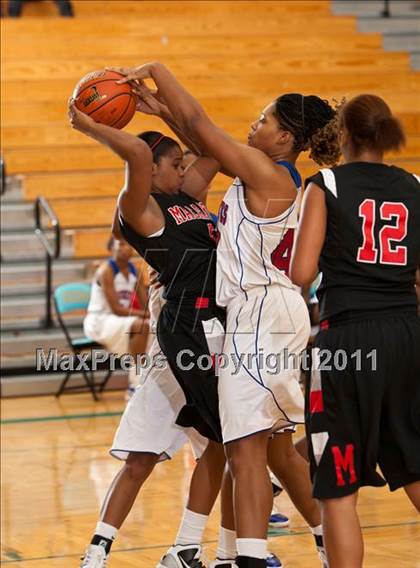 Thumbnail 2 in MacArthur vs Duncanville (McDonald's Texas Invitational) photogallery.