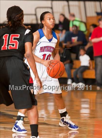Thumbnail 1 in MacArthur vs Duncanville (McDonald's Texas Invitational) photogallery.
