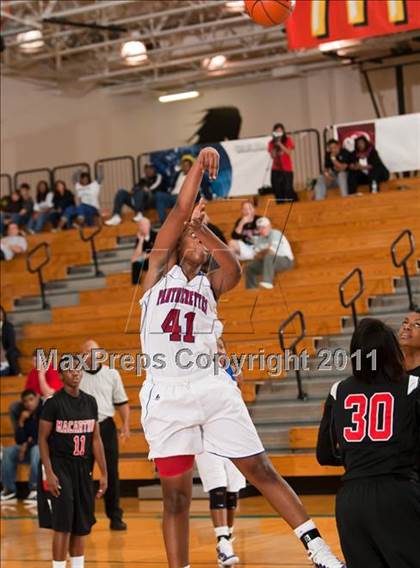 Thumbnail 1 in MacArthur vs Duncanville (McDonald's Texas Invitational) photogallery.
