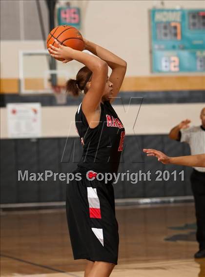Thumbnail 1 in MacArthur vs Duncanville (McDonald's Texas Invitational) photogallery.