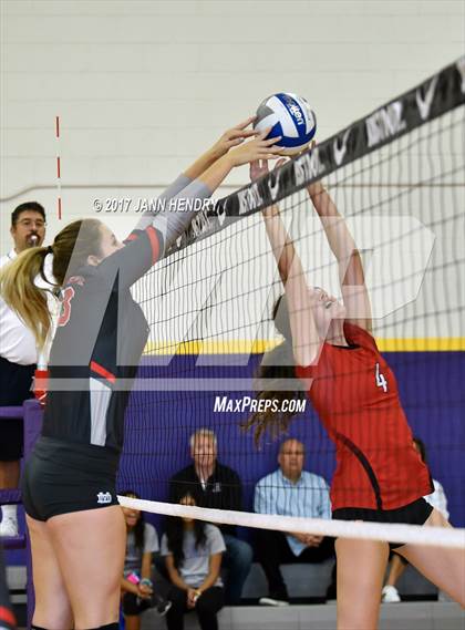 Thumbnail 1 in Mater Dei vs. Harvard-Westlake (Durango Fall Classic) photogallery.