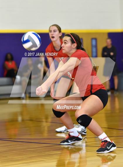 Thumbnail 2 in Mater Dei vs. Harvard-Westlake (Durango Fall Classic) photogallery.