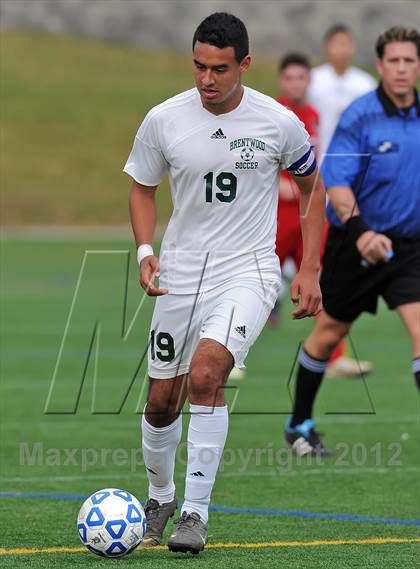 Thumbnail 2 in Brentwood vs Half Hollow Hills East (Section 11 Class AA Final) photogallery.