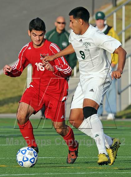 Thumbnail 3 in Brentwood vs Half Hollow Hills East (Section 11 Class AA Final) photogallery.