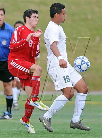 Thumbnail 3 in Brentwood vs Half Hollow Hills East (Section 11 Class AA Final) photogallery.