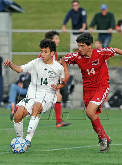 Thumbnail 3 in Brentwood vs Half Hollow Hills East (Section 11 Class AA Final) photogallery.