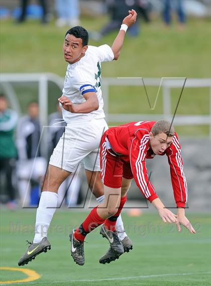 Thumbnail 2 in Brentwood vs Half Hollow Hills East (Section 11 Class AA Final) photogallery.
