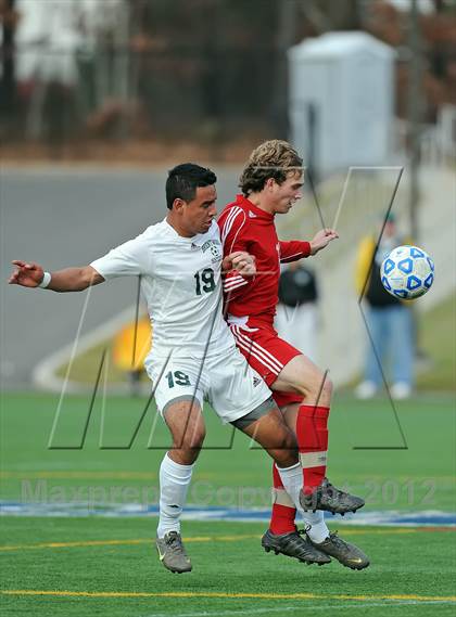 Thumbnail 3 in Brentwood vs Half Hollow Hills East (Section 11 Class AA Final) photogallery.