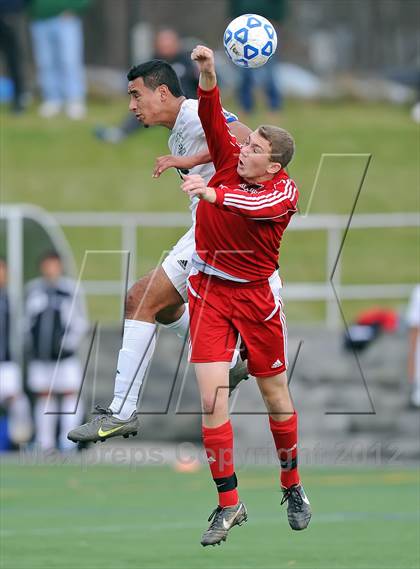 Thumbnail 3 in Brentwood vs Half Hollow Hills East (Section 11 Class AA Final) photogallery.