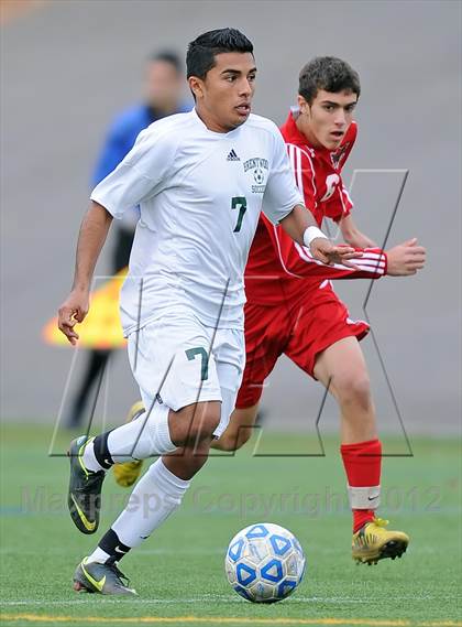 Thumbnail 2 in Brentwood vs Half Hollow Hills East (Section 11 Class AA Final) photogallery.