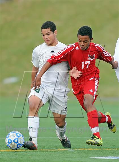 Thumbnail 3 in Brentwood vs Half Hollow Hills East (Section 11 Class AA Final) photogallery.