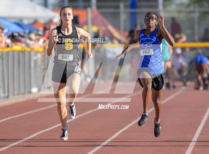 Thumbnail 2 in AIA Track & Field Championships (Girls 100/400m Dash DIV 1 & 3) photogallery.