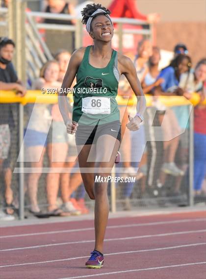 Thumbnail 1 in AIA Track & Field Championships (Girls 100/400m Dash DIV 1 & 3) photogallery.