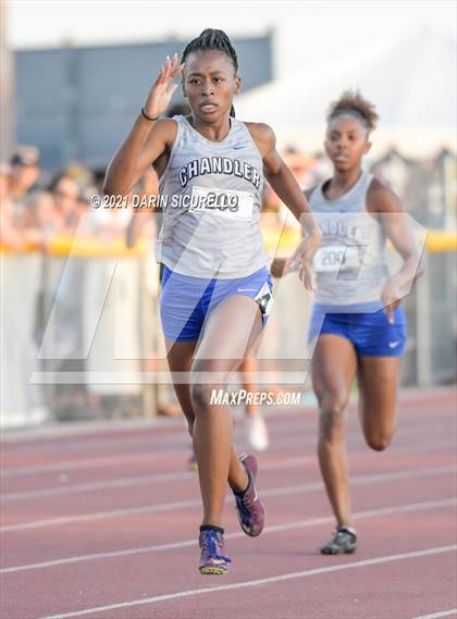 Thumbnail 2 in AIA Track & Field Championships (Girls 100/400m Dash DIV 1 & 3) photogallery.