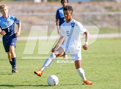 Thumbnail 3 in Helias vs Father Tolton (Richard Wilson Capital City Classic) photogallery.