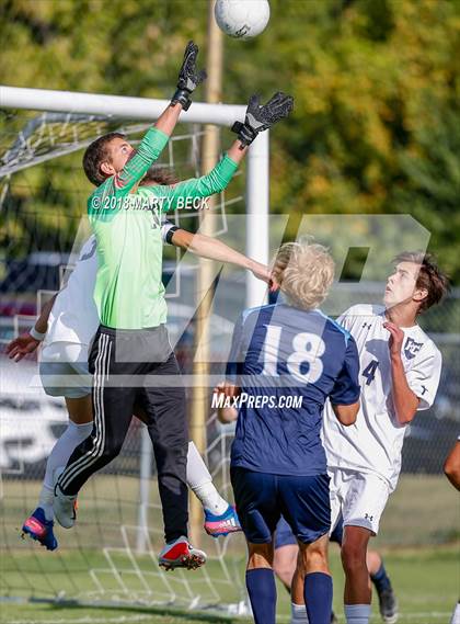 Thumbnail 1 in Helias vs Father Tolton (Richard Wilson Capital City Classic) photogallery.