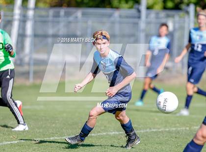 Thumbnail 2 in Helias vs Father Tolton (Richard Wilson Capital City Classic) photogallery.