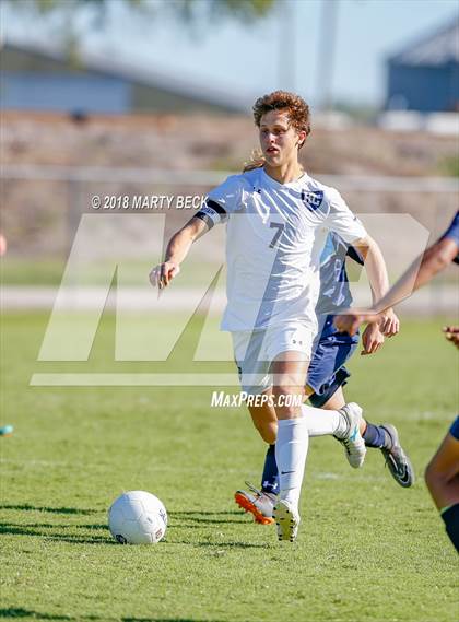 Thumbnail 2 in Helias vs Father Tolton (Richard Wilson Capital City Classic) photogallery.