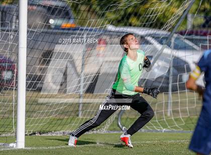 Thumbnail 3 in Helias vs Father Tolton (Richard Wilson Capital City Classic) photogallery.