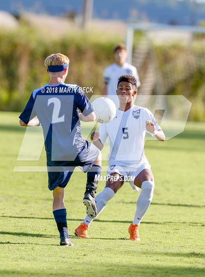 Thumbnail 3 in Helias vs Father Tolton (Richard Wilson Capital City Classic) photogallery.