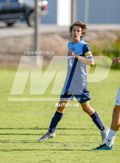 Thumbnail 1 in Helias vs Father Tolton (Richard Wilson Capital City Classic) photogallery.