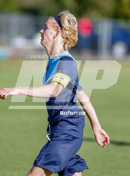Thumbnail 2 in Helias vs Father Tolton (Richard Wilson Capital City Classic) photogallery.
