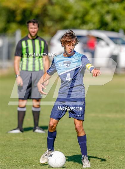 Thumbnail 1 in Helias vs Father Tolton (Richard Wilson Capital City Classic) photogallery.
