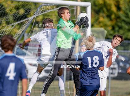 Thumbnail 3 in Helias vs Father Tolton (Richard Wilson Capital City Classic) photogallery.