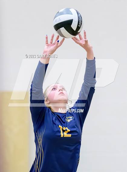 Thumbnail 3 in Inderkum @ Whitney photogallery.
