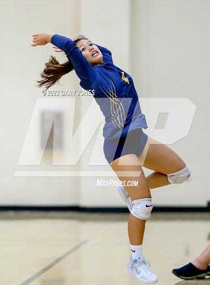 Thumbnail 2 in Inderkum @ Whitney photogallery.