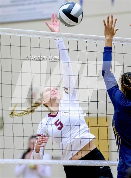 Thumbnail 3 in Inderkum @ Whitney photogallery.