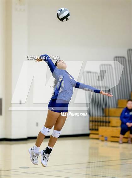 Thumbnail 2 in Inderkum @ Whitney photogallery.