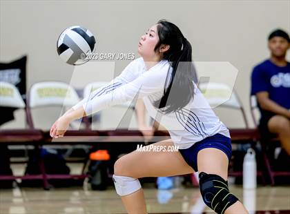 Thumbnail 3 in Inderkum @ Whitney photogallery.