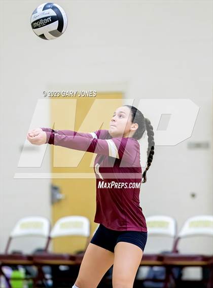 Thumbnail 1 in Inderkum @ Whitney photogallery.
