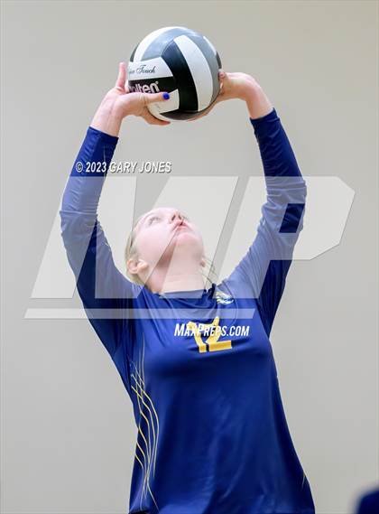 Thumbnail 3 in Inderkum @ Whitney photogallery.