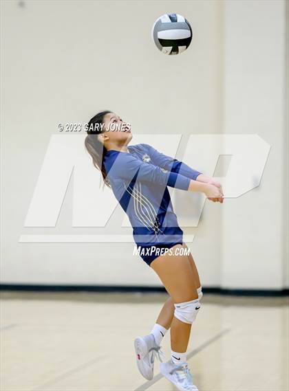 Thumbnail 3 in Inderkum @ Whitney photogallery.