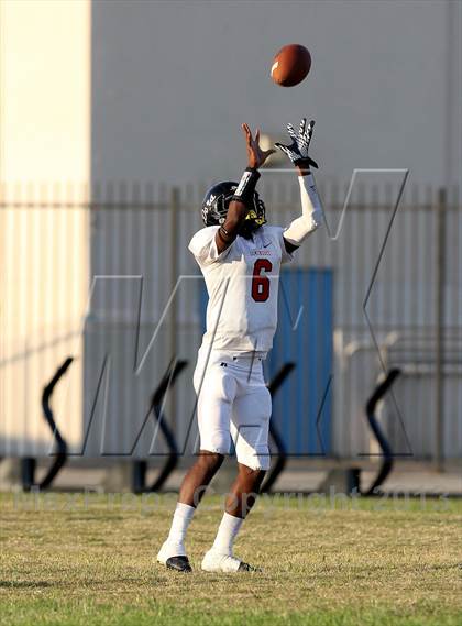 Thumbnail 3 in Dominguez vs. Compton photogallery.