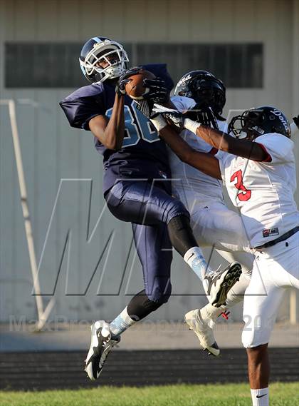 Thumbnail 2 in Dominguez vs. Compton photogallery.