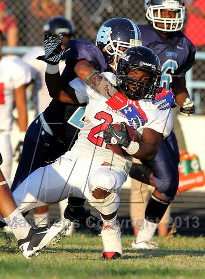 Thumbnail 3 in Dominguez vs. Compton photogallery.