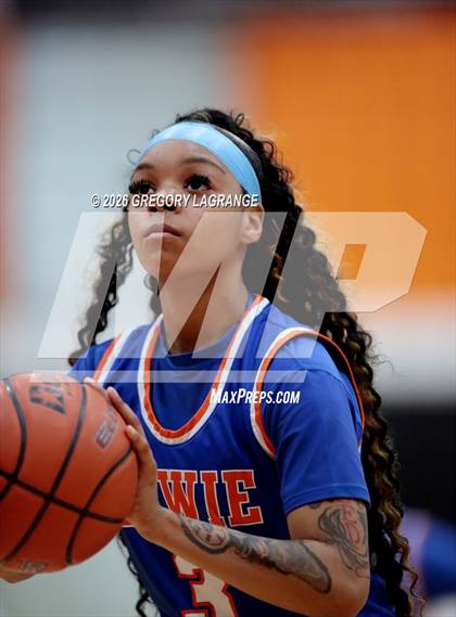 Thumbnail 1 in Bowie vs Haltom photogallery.