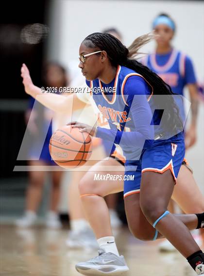 Thumbnail 1 in Bowie vs Haltom photogallery.