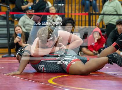 Thumbnail 3 in Lou Bronzan Invitational photogallery.