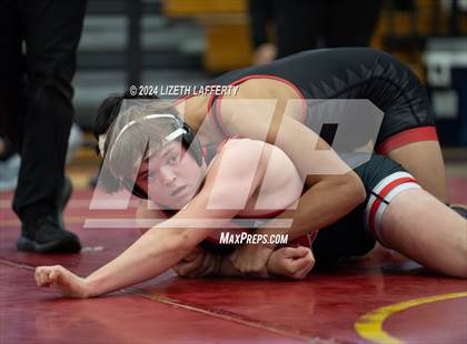 Thumbnail 2 in Lou Bronzan Invitational photogallery.