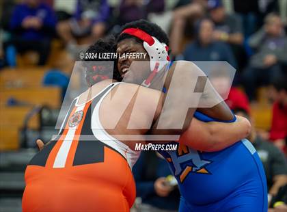 Thumbnail 2 in Lou Bronzan Invitational photogallery.