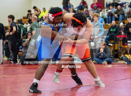 Thumbnail 2 in Lou Bronzan Invitational photogallery.