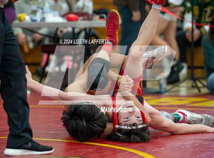 Thumbnail 3 in Lou Bronzan Invitational photogallery.