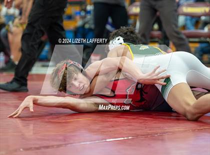Thumbnail 3 in Lou Bronzan Invitational photogallery.